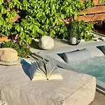 Apartman Averto House